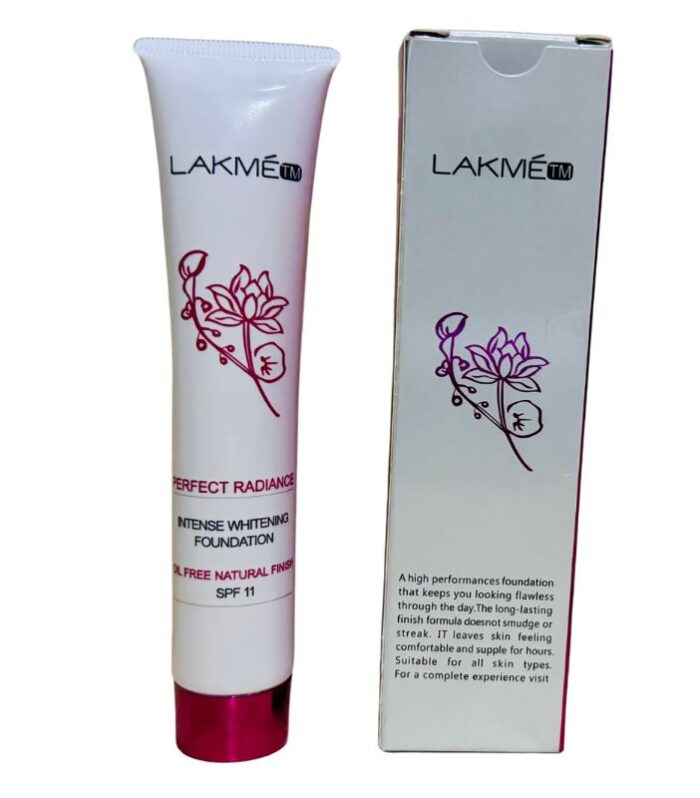 Lakmé Perfect Radiance Intense Whitening Foundation | Oil-Free Natural Finish